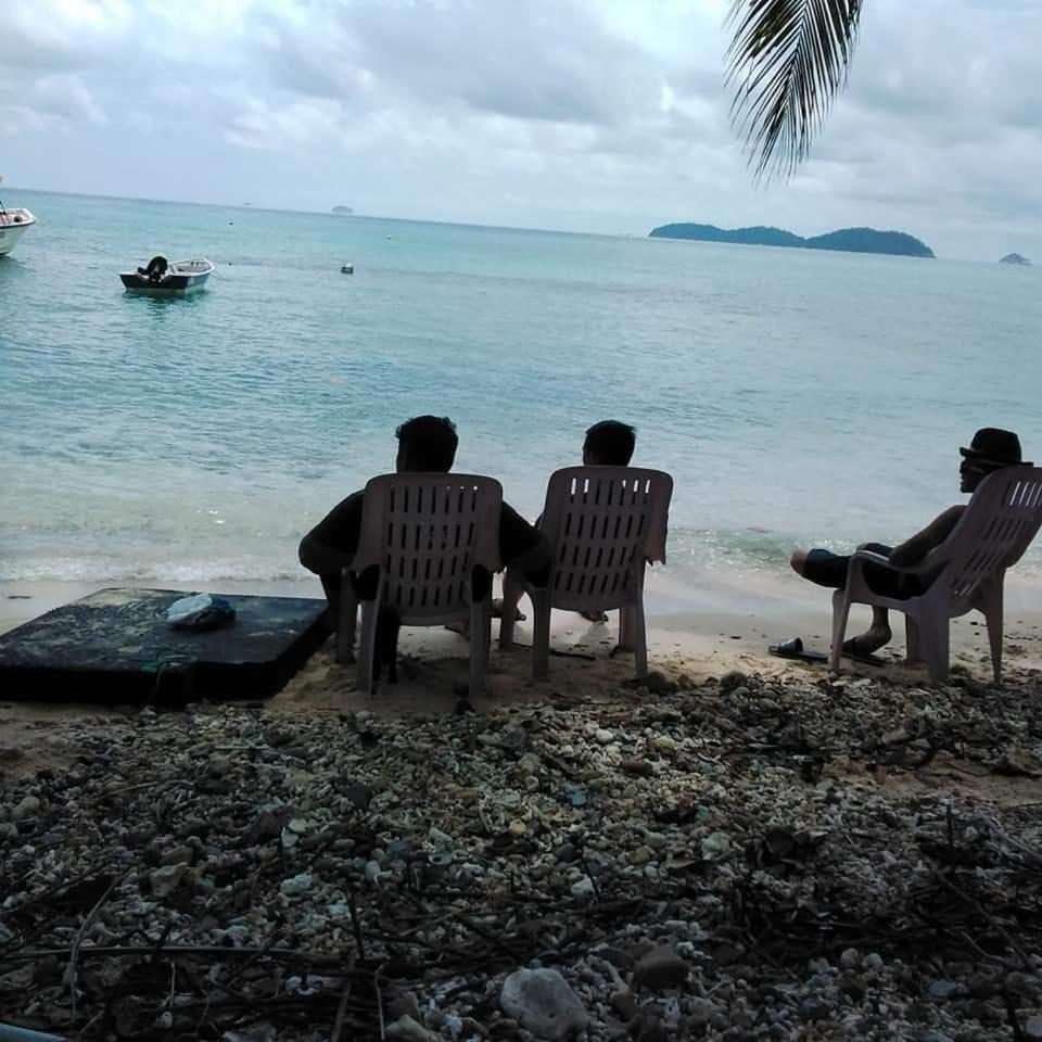 ホテル Ella'S Place Salang Tioman エクステリア 写真