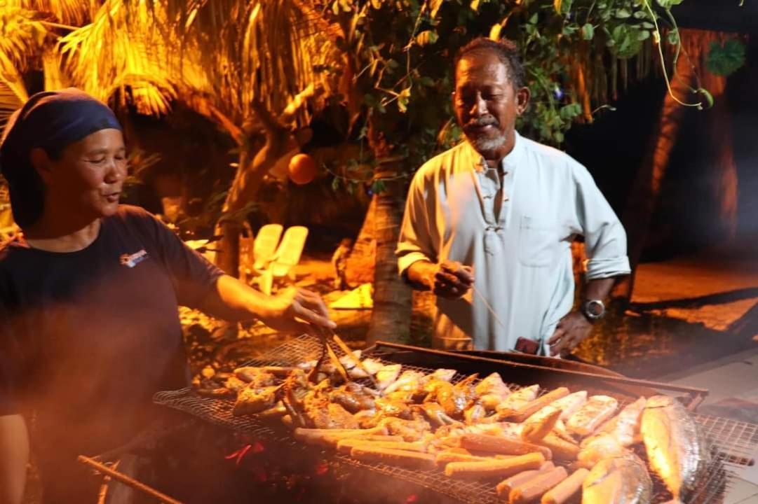 ホテル Ella'S Place Salang Tioman エクステリア 写真