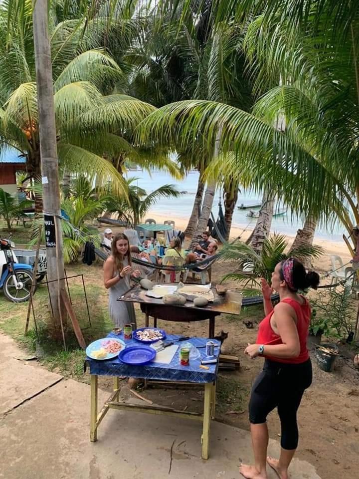 Ella'S Place Salang Tioman Kampong Ayer Batang エクステリア 写真