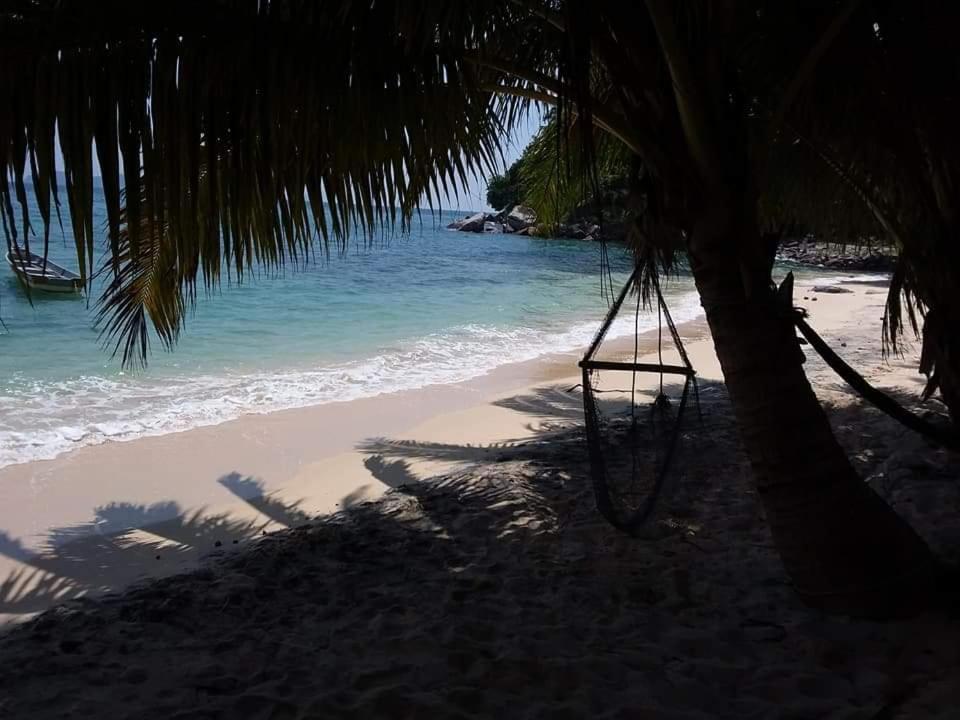 ホテル Ella'S Place Salang Tioman エクステリア 写真