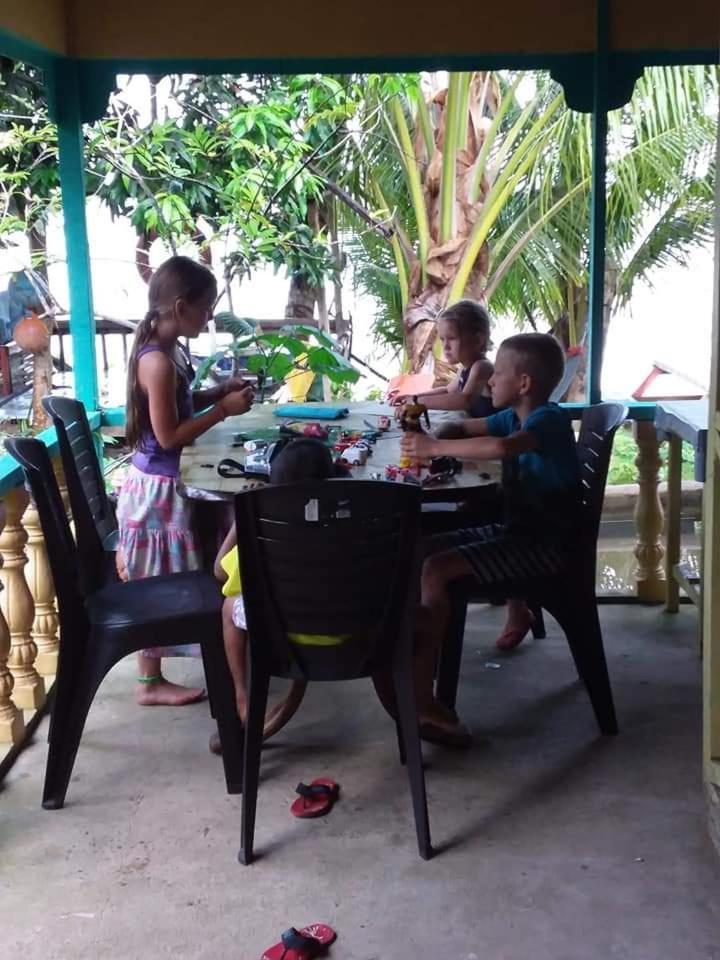 Ella'S Place Salang Tioman Kampong Ayer Batang エクステリア 写真
