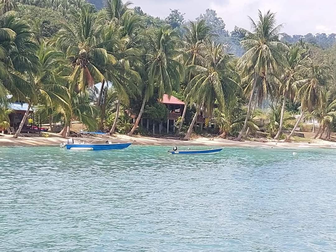 ホテル Ella'S Place Salang Tioman エクステリア 写真