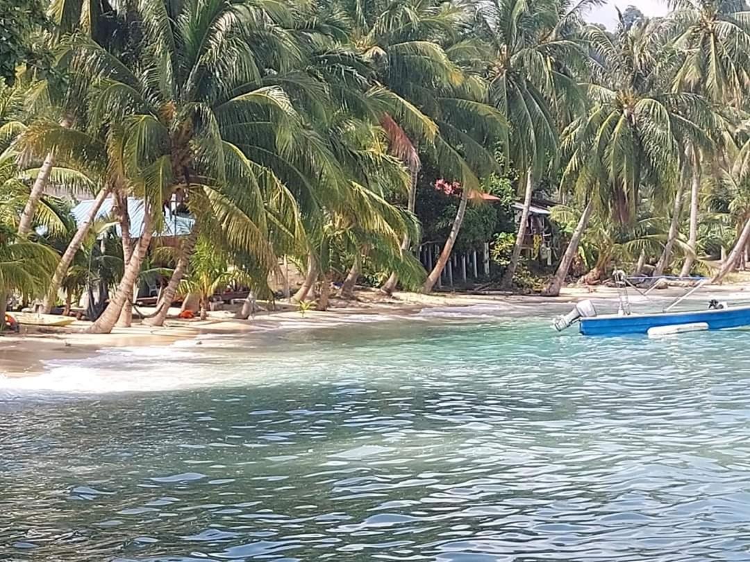 ホテル Ella'S Place Salang Tioman エクステリア 写真