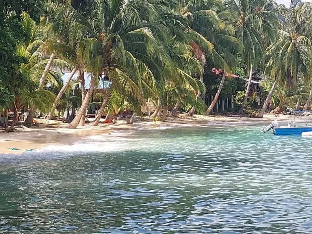 ホテル Ella'S Place Salang Tioman エクステリア 写真