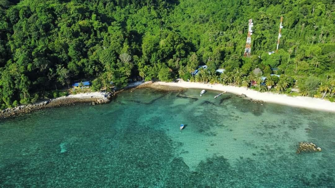 ホテル Ella'S Place Salang Tioman エクステリア 写真