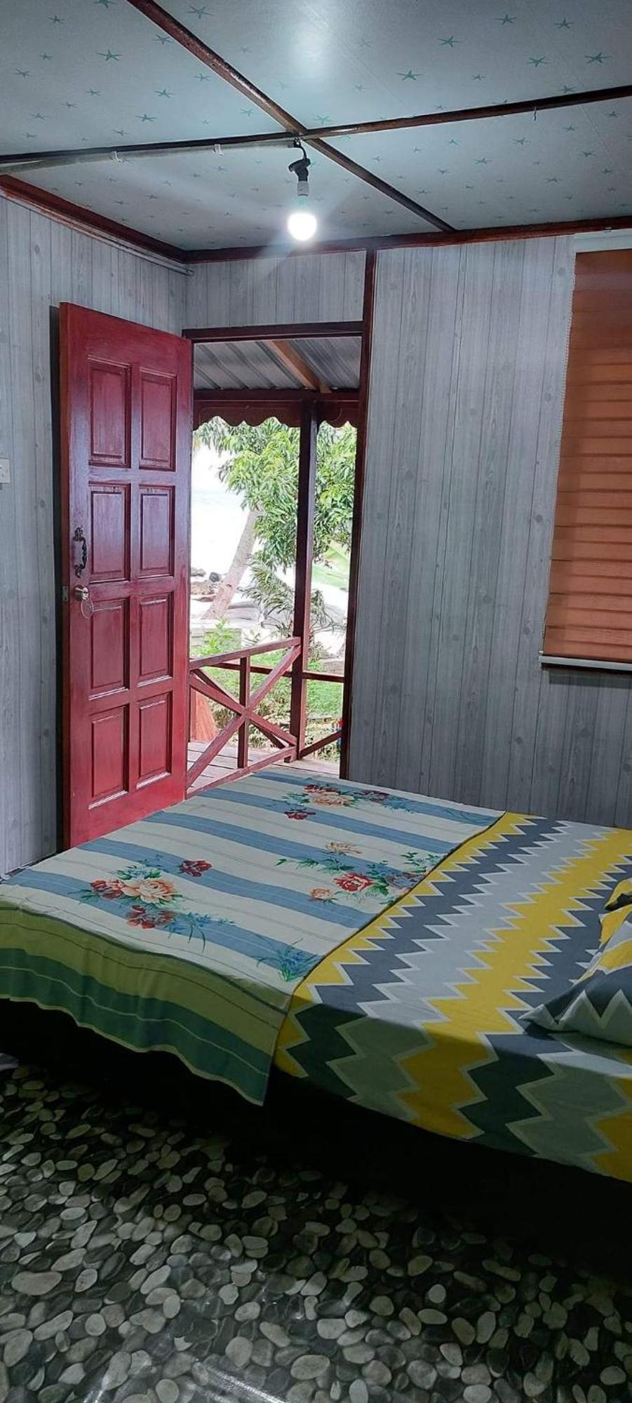 Ella'S Place Salang Tioman Kampong Ayer Batang エクステリア 写真