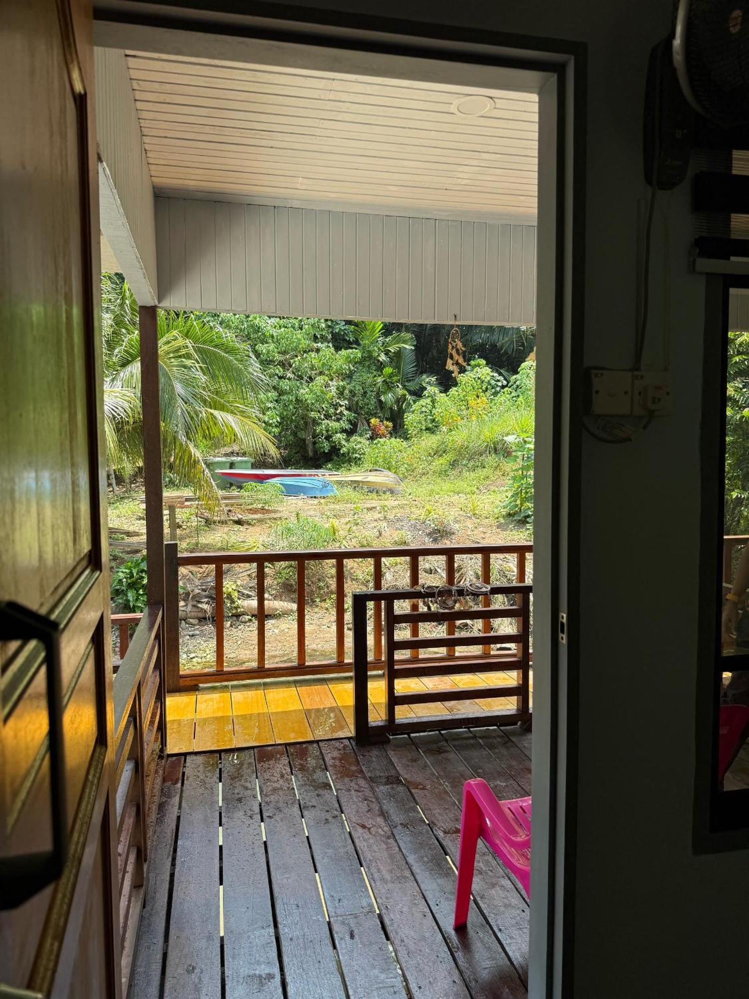 Ella'S Place Salang Tioman Kampong Ayer Batang エクステリア 写真